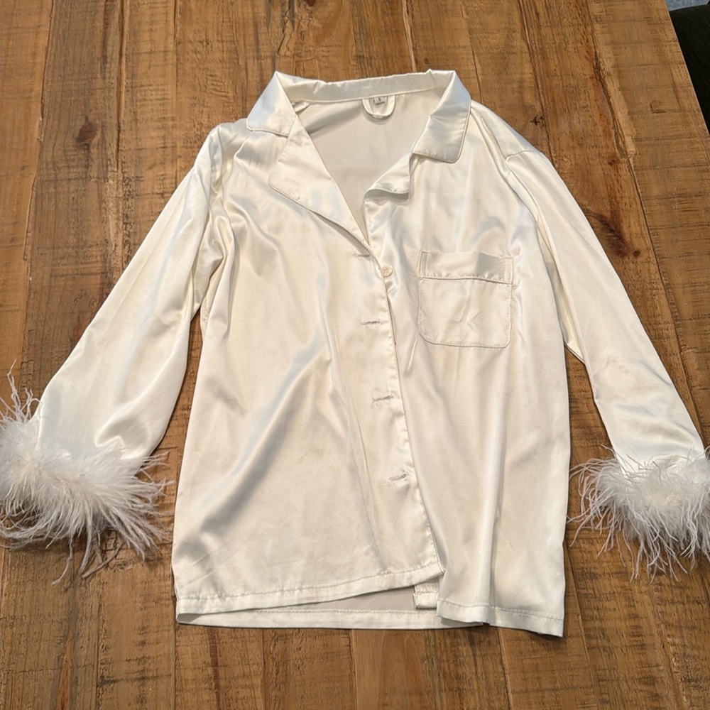 White Bridal Pajamas with Feathered Details - Size S